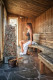 Szauna. Egy jó szaunázás a barátnőkkel is tökéletes program. Ha a hűvös időben a melegbe vágysz, a szauna remek választás, hiszen méregtelenít, edzi az immunrendszert és még az ereket is! 