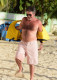 2019 elején ez a kép járta be a sajtót. Simon Cowell jócskán felszedett a hasára.