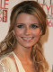 Mischa Barton - A Narancsvidéknek köszönheti a színésznő, hogy felkerült a celebek térképére. Ennek ellenére Mischa megunta szerepét és követelte, hogy szerződését bontsák fel. Ezzel nem csak a karaktere, de az ő karrierje is kimúlt. Mischa Barton - A Narancsvidéknek köszönheti a színésznő, hogy felkerült a celebek térképére. Ennek ellenére Mischa megunta szerepét és követelte, hogy szerződését bontsák fel. Ezzel nem csak a karaktere, de az ő karrierje is kimúlt.