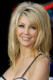 Heather Locklear azt hitte, hogy ő lesz az a lány, aki miatt majd egy rossz fiú megváltozik. Tévedett, kétszer is. Egyik rocksztár férje mellett sem maradt tartós a boldogsága, a Mötley Crüe dobosa, Tommy Lee és Richie Sambora, a Bon Jovi együttes gitárosa is rosszul bánt vele. A csalódásai teljesen tönkre tették, ma elvonóról elvonóra jár.