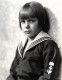 Jackie Coogan, az Addams Family Fester-je már gyerekként is színészkedett. Bár ő volt a világ egyik első és legkeresettebb gyerekszínésze, anyja és nevelőapja elherdálták a pénzét. Jackie Coogan, az Addams Family Fester-je már gyerekként is színészkedett. Bár ő volt a világ egyik első és legkeresettebb gyerekszínésze, anyja és nevelőapja elherdálták a pénzét.