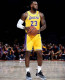 LeBron James - Az amerikai kosaras nem csak a pályán tarol, de kvízműsorokban is otthon van, ő az amerikai producere az RTL Klubon nagy sikerrel futó A Fal vetélkedőnek. LeBron James - Az amerikai kosaras nem csak a pályán tarol, de kvízműsorokban is otthon van, ő az amerikai producere az RTL Klubon nagy sikerrel futó A Fal vetélkedőnek.