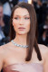 1. Bella Hadid

A "Bella Hadid diétája" elképesztően népszerű Google keresés, közel 3400-an néznek utána étrendjének havonta. A szupermodell állítólag nagyon alacsony szénhidrát- és fehérjetartalmú diétát követ és rendszeresen sportol. Bella szabadidejében bokszol és rengeteg nyújtógyakorlatot is végez, hogy formában maradjon.