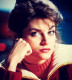 Kirstie Alley 1982-ben, fiatalsága tavaszán: ekkor kapta meg első szerepét a Star Trek II: Khan haragja című filmben.