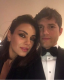 Modell, hollywoodi sztár, sármos fickó és családapa. Ashton Kutcher 2015 óta él házasságban Mila Kunissal, azt meg tényleg kevesen tudják, hogy van egy ikertestvére, Michael. Mutatjuk.