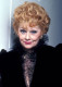 Lucille haja igazából aranybarack árnyalatban pompázott, legalábbis ez volt az árnyalat neve, amivel befestették tincseit, a vörös színt pedig hennaöblítéssel sikerült elérniük a profi fodrászoknak, amivel kicsit világosítottak és lágyítottak, ugyanakkor élénkítettek is a festett hajon. Érdekesség, hogy Lucille még azután is megtartotta ikonikus hajszínét, miután sorozata végleg lekerült az adáslistákról, így minden bizonnyal maga a színésznő is megszerette frizuráját az évek alatt, hiszen idős korában is vörös hajjal tündökölt.