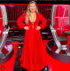 Kelly Clarkson - Miután Los Angelesbe költözött, leégett a lakása. Munkája, biztosítása nem volt, mindenét elvesztette. Az autójában élt, egészen addig, míg meg nem nyerte 2002-ben az American Idol tehetségkutatót. Ma világsztár.