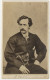 John Wilkes Booth Abraham Lincoln gyilkosaként vonult be a történelembe. Emellett azonban színművész is volt, akinek vonzerejéről akkoriban ódákat zengtek. Egyes vélemények szerint ő volt Amerika legvonzóbb férfija - sötét hajával, markáns tekintetével, határozott arcvonásaival szinte minden nőt levett a lábáról.