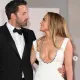 Jennifer Lopez rendelkezett a legnagyobb dekoltázzsal a Velencei Filmfesztiválon. Szerencsére nem történt villantás és védelmező testőre is akadt párja, Ben Affleck személyében.
