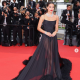 Sara Sampaio portugál modell a Pink divatháztól választotta ezt az estélyjit. 