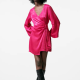 ZARA Satin effect wrap dress 9995 Ft

Ez a ruha annyira jó, hogy már fáj: magassarkú helyett párosítsd a képen láható csizmához hasonló darabbal és ultra dögös leszel benne.