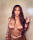 4. KIM KARDASHIAN. 255 millió követő - 265 millió forint/poszt
