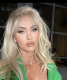 Megan Fox sminkje is tökéletesre sikeredett, teljesen úgy nézett ki, mint Pamela. 