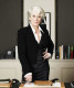 6. Miranda Priestly, Az ördög Pradát visel

Akinek volt már manipulatív, érzelmileg retardált főnöke, tudja, mennyire meg tudja keseríteni az ember életét, ha nap mint nap ehhez kell alkalmazkodnia. Bár a képernyőn keresztül vicces a szarkasztikus, munkamániás főnökasszony szerepében Meryl Streep, ha a valóságban kellene vele együtt dolgoznunk, hamar kikészítené az idegrendszerünk.