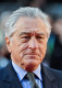 Mondhatni, hogy Robert De Niro egy elejtett mondatban jelentette be a nagy hírt, ugyanis épp a legújabb filmjéről, az Ürömapáról adott interjút, melyben az apaságról is kérdezték mint hatgyermekes édesapát.