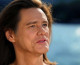 Jim Carrey viszont mindenkinek csalódást okozna az ellenkező nem képviselőjeként, hiszen gumiarca mit sem változna...