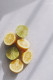 C-vitaminban gazdag ételek: A C-vitamin erősíti az immunrendszert. Fogyassz sok C-vitaminban gazdag gyümölcsöt és zöldséget: narancsot, grapefruitot, citromot, paprikát és brokkolit.