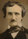 Edgar Allan Poe az első művének megjelenése után megélhetési gondjai miatt szülővárosában beállt közlegénynek az amerikai hadseregbe, majd két év után kilépett, s a West Point-i tiszti akadémiára iratkozott be, innen 1831-be menesztették. Baltimore-ba költözött, ahol a próza felé fordult: megírta első novelláit, amelyek egy philadelphiai napilapban jelentek meg. 1833-ban a Palackban talált kézirat című novellájával száz dollárt nyert egy pályázaton, s a richmondi Southern Literary Messenger tulajdonosa maga mellé vette szerkesztőnek.