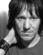 Elliott Smith boncolási jegyzőkönyve szerint a zenész mellkasán két szúrt seb volt, ez okozta a halálát, hiszen az egyik a szívébe fúródott. Egyes összeesküvés-elméletek szerint azonban nem öngyilkosság, hanem gyilkosság történt: az énekes halálának idején vele volt ugyanis akkori barátnője, Jennifer Chiba is, aki épp a fürdőszobában tartózkodott egy vitájuk után, mialatt Smith kioltotta saját életét. A rajongók számára ugyanakkor fura, hogy Elliott ilyen szokatlan módját választotta az öngyilkosságnak, hiszen egyesek számára nehéz elképzelni, hogy bárki, lelkiállapotától függetlenül ilyen módon sebesíti meg magát halálosan, vagyis egy az egyben ledöfi magát. 