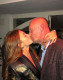 Rossi a szülinapi fotón szájon csókolja a lányát, ami Magyarországon nem számít szokványos üdvözlési formának, Olaszországban viszont mindennapos jelenség.
