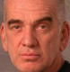 Gáti Oszkár igazi nyughatatlan színészalkat, aki az évek múlásával egyre kevésbé tolerálta a szakma igazságtalanságait. 2008-ban vissza is vonult a színészettől (azóta csak szinkronizál), ami óriási veszteség: a színházszeretők tudják, hogy Othellóként, Lear királyként, vagy épp Cyranóként hatalmasat alakított. Ráadásul ő az egyik legszebben beszélő magyar színész: csodálatos versmondó és ragyogó szinkronhang (Jean-Paul Belmondo, Milos Forman Amadeusának Salierije, Arnold Schwarzenegger, Sylvester Stallone és Liam Neeson is az ő hangján szólalt meg). Az utóbbi években színházcsinálóként is bemutatkozott: Győrben életre hívta a Menház Színpadot, méghozzá az ország vezető színészeinek közreműködésével. Mi örülnénk, ha vele bővülne a Nemzet Színészeinek társasága.