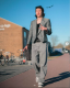 4. Cho Gue-sung (Dél-Korea / Midtjylland) - A dél-koreai válogatott és a dán Midtjylland csatára, Cho Gue-sung az ázsiai popkultúra és a k-drámák rajongóinak abszolút kedvence. A jóképű támadó a legutóbbi VB-n szinte egyetlen éjszaka alatt hódította meg az internetet, amikor kiderült, hogy finom arcvonásai és kisfiús, mégis dögös mosolya mögött egy igazi atléta lakozik. Cho olyan elképesztő karizmával rendelkezik, mintha egy romantikus koreai sorozatból lépett volna ki egyenesen a futballpályára. Ha egy igazán egyedi, egzotikus és modern sármot keresel a tornán, a dél-koreai meccseken garantáltan megtalálod a számításod.