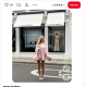 Szatén és Barbie-rózsaszín darabok

A Barbie-hatású, szaténból készült cipők szintén erősen jelen vannak a trendben. Versace például élénk rózsaszín árnyalatokkal dolgozott, amelyek azonnal magukra vonzzák a figyelmet. Ezek a cipők tökéletesek alkalmi megjelenésekhez, de akár hétköznapi szettek feldobására is használhatók. Egy visszafogott ruhával kombinálva különösen jól működnek, mert így a cipő kerül a középpontba. Ez a stílus azoknak ideális, akik nem félnek egy kis feltűnéstől.