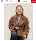 Bár a mostani fotók sokakat megijesztettek, nem ez az első alkalom, hogy Jodie Foster mozgást segítő eszközzel jelent meg a nyilvánosság előtt. A színésznő 2018-ban egy térdműtéten esett át, amely után hosszabb ideig mankóval közlekedett.

A színésznő azonban mindig is igyekezett diszkréten kezelni az egészségével kapcsolatos kérdéseket. Ritkán nyilatkozik magánéletéről, és általában még a családját is távol tartja a reflektorfénytől. Éppen ezért a mostani képek különösen szokatlanok róla, hiszen a rajongók ritkán láthatják ilyen hétköznapi helyzetben.

Az elmúlt években továbbra is aktív maradt a filmes világban. Sorozatokban és mozifilmekben egyaránt feltűnt, miközben rendezőként is dolgozott. A közönség pedig továbbra is ugyanazzal a tisztelettel figyeli, m.int pályája kezdetén, hiszen évtizedek óta Hollywood egyik legelismertebb színésznőjének számít