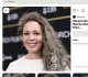Olivia Colman

Olivia Colman fodrásza egy interjúban osztotta meg a Colman ősz hajához használt festékeket. Elmondása szerint a természetes ősz haj sosem egyetlen színből áll, ezért négy különböző ősz árnyalatot vegyített össze, hogy mélységet és dimenziót teremtsen, miközben harmonizál Olivia saját hajával. Emellett göndör póthajat is alkalmazott, hogy az illeszkedjen az Elsinore sztárjának természetes textúrájához.