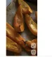 Tök: nem csak halloweeni dekoráció

A tököt nem csak halloweeni faragásra érdemes használni: a kutyák számára igazi superfood. Magas rosttartalmának köszönhetően támogatja az emésztést, és segíthet a hasmenés, valamint a székrekedés enyhítésében is. Emellett remek béta-karotin-, vitamin- és ásványianyag-forrás. Mindig natúran és főzve/sütve kínáld, cukrot és fűszereket soha ne adj hozzá!