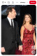 4. Penélope Cruz &amp; Javier Bardem

Első alkalommal a 1992-es Jamón című film forgatásán találkoztak, amikor Penélope 17, míg Javier 22 éves volt. Bár a kezdeti találkozásnál még semmi romantikus nem szövődött közöttük, a sors később újra összehozta őket: 15 évvel később a 2008-as romantikus vígjáték, a Vicky Cristina Barcelona forgatásán ismét együtt dolgoztak, és ekkor kezdett szikrázni a kapcsolatuk. Javier így írta le az akkori időszakot: „Egyikünk sem merte megtenni az első lépést. Nem tudom, hogy félénkek voltunk, vagy túl profik próbáltunk lenni. Mindenesetre a forgatás utolsó napjáig semmi sem történt. Aztán arra gondoltam: ’Basszus! Jobb, ha berúgunk!’ Szerencsére egy barátunk tartott bulit tartott, és nos… a többi már történelem. Hála az égnek!”

Két évvel később, 2010-ben végül hivatalosan is házastársak lettek. Egy évvel később született meg kisfiuk, Leo, nemsokra rá pedig kislányuk Luna. 