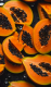 Papaya - Ez a megosztó gyümölcs nem mindenki kedvence, de aki szereti, gyakran különlegesnek tartja magát – néha túlságosan is. Egyes kutatások szerint a papaya rajongói hajlamosabbak lehetnek az önközpontúságra és nehezebben olvasnak mások érzelmeiben.

 