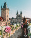 Ha valaki inkább Európán belül keres luxust elérhető áron, akkor sem kell csalódnia. A Hotels.com szerint Prága, a Cseh Köztársaság varázslatos fővárosa is helyet kapott a legjobb árú ötcsillagos úti célok listáján. A történelmi város, ahol a gótikus tornyok és a barokk paloták mellett modern elegancia is megtalálható, már 136 fonttól (kb. 61 000 forint) kínál exkluzív szálláslehetőségeket. Hasonlóan vonzó opció Isztambul, Törökország kulturális és gasztronómiai központja. A város, ahol Európa és Ázsia találkozik, különleges élményt nyújt az utazóknak: itt egyszerre élvezhetjük a keleti bazárok forgatagát és a modern luxusszállodák kényelmét. Egy éjszaka ötcsillagos szálláson itt már 137 fonttól (kb. 61 500 forinttól) elérhető.