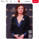 A színésznő különösen sok elismerést kap azért, mert idősebb korában sem próbál teljesen másnak látszani. Susan Sarandon mindig is nyíltan beszélt arról, hogy szerinte az öregedés természetes folyamat, amit nem kell mindenáron eltüntetni. Bár évekkel ezelőtt vállalt egy kisebb esztétikai beavatkozást a szeme körül és az állánál, ennél komolyabb plasztikai műtéteket nem szeretett volna.

A botoxot például kifejezetten ellenzi, mert úgy gondolja, a mimika elvesztése színészként hatalmas hátrány lenne számára. Többször hangsúlyozta, hogy az arc játéka, az apró érzelmek és rezdülések a színészet legfontosabb részei közé tartoznak. Susan szerint a fiatalság érzése nem kizárólag a külsőről szól. Fontosnak tartja az aktív életmódot, a megfelelő hidratálást, valamint azt, hogy az ember kíváncsi maradjon a világra. Úgy véli, a pozitív szemlélet legalább annyit számít, mint bármilyen szépségápolási rutin.