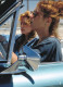 A Thelma és Louise (1991) nemcsak Ridley Scott rendező egyik legnagyobb remekműve, amelyben Susan alakította Louise Elizabeth Sawyert, az éles eszű, határozott és tapasztalt pincérnőt, míg Geena Davis játssza a naiv, elnyomott háziasszonyt, Thelmát. A történet egy egyszerű hétvégi kiruccanásnak indul egy erdei faházba, hogy kiszakadjanak a mindennapokból – Thelma főleg az uralkodó és szexista férje, Darryl elől menekülne.