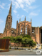 5. Coventry (Egyesült Királyság) - Az ötödik helyen az Egyesült Királyság egyik patinás, egykor szebb napokat látott iparvárosa, Coventry található. A Numbeo legfrissebb felmérése szerint a város bűnözési indexe aggasztó mértéket öltött az elmúlt időszakban, ami elsősorban a rablások, a késsel elkövetett bűncselekmények és az éjszakai erőszakos atrocitások számszerű növekedésének tulajdonítható. A helyi lakosok visszajelzései alapján a közterületek biztonsága drasztikusan romlott, a sötétedés utáni magányos sétákat pedig a válaszadók többsége kifejezetten kockázatosnak és kerülendőnek tartja a belvárosi és a külső kerületekben egyaránt.