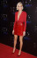 Cara Delevingne nem aprózta el a szettet, az egyébként sem hétköznapi ruhadarabból rögtön pirosat választott, ráadásul tetőtől talpig ebben a színben vonult végig a vörös szőnyegen.