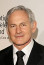 Victor Garber Mr. Andrews szerepében bizonyított a filmben. Az ősz árnyalatot leszámítva olyan sokat nem öregedett a színész.
