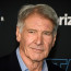 Harrison Ford az elmúlt évtizedek egyik legsikeresebb hollywoodi férfiszínésze, számos filmje döntött rekordot a kasszáknál. Talán kevesen tudják, hogy a csibészes mosolyú sármőr mozikarrierje meglehetősen későn indult, és korábban ácsként dolgozott: autodidaktaként sajátította el a mesterség fortélyait, hogy eltarthassa akkori feleségét és két gyermeküket. Aztán a hetvenes évek második felében egy George Lucas nevű fiatal, jobbára ismeretlen filmrendező szerepet ajánlott neki egy Star Wars című készülő space fantasy-ben. A többi már filmtörténelem.
Harrison Ford az elmúlt évtizedek egyik legsikeresebb hollywoodi férfiszínésze, számos filmje döntött rekordot a kasszáknál. Talán kevesen tudják, hogy a csibészes mosolyú sármőr mozikarrierje meglehetősen későn indult, és korábban ácsként dolgozott: autodidaktaként sajátította el a mesterség fortélyait, hogy eltarthassa akkori feleségét és két gyermeküket. Aztán a hetvenes évek második felében egy George Lucas nevű fiatal, jobbára ismeretlen filmrendező szerepet ajánlott neki egy Star Wars című készülő space fantasy-ben. A többi már filmtörténelem.