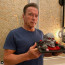 Schwarzenegger mostani nyilatkozatából az is kiderült, hogy az Osztrák Tölgy akár bele is halhatott volna az operációba, ám a szerencse kegyes volt hozzá.
Schwarzenegger mostani nyilatkozatából az is kiderült, hogy az Osztrák Tölgy akár bele is halhatott volna az operációba, ám a szerencse kegyes volt hozzá.
