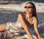 Gigi Hadid annyira szereti őket, hogy utcára is csak szemüvegben hajlandó kilépni Gigi Hadid annyira szereti őket, hogy utcára is csak szemüvegben hajlandó kilépni