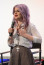 Kelly Osbourne - Mielőtt a szívét törték volna össze, először a csuklóját sikerült. A rendin a srác olyan hevesen szerette volna megcsókolni, hogy hátralépett, ettől megbotlott és a kezére esett. Bumm, törött csukló. Kelly Osbourne - Mielőtt a szívét törték volna össze, először a csuklóját sikerült. A rendin a srác olyan hevesen szerette volna megcsókolni, hogy hátralépett, ettől megbotlott és a kezére esett. Bumm, törött csukló.