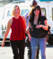 Shannen Doherty és Jennie Garth:&nbsp;A két színésznő a karrierjük kezdetén nem ápoltak túl jó viszonyt. Shannen egy alkalommal úgy gondolta, hogy vicces lenne, ha&nbsp;felhúzná&nbsp;kollégája szoknyáját. Az eset nem éppen úgy sült el, ahogy gondolta és hamar elfajtultak a dolgok kettejük között. A két nő ugyan a mai napig tagadja, hogy verekedtek volna,&nbsp;de&nbsp;a karmolást és hajhúzást bevallották.

