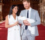 Meghan hercegné szakított a hagyományokkal és nem a szülés után közvetlenül engedte be a fotósokat az intim pillanatikba.
Meghan hercegné szakított a hagyományokkal és nem a szülés után közvetlenül engedte be a fotósokat az intim pillanatikba. 