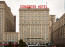 Congress Plaza Hotel, Chicago
Az egyetlen ésszerű ok, amiért valaki Chicago legkísértetjárta szállodájában akarna megszállni az az, ha elvesztett egy fogadást, vagy ha az ember egy igazi szellemvadász. A hotelt 1893-ban építették befolyásos üzletemberek fogadására, azonban mégsem arról lett híres az épület, hogy még Al Capone is megszállt itt. Állítólag ugyanis rendszeresen szellemek kószálnak a csarnokban és a szobákban, valamint többen láttak már odabent végtagokat is kilógni a falból. Emellett pedig a 12. emeleten található egy olyan félelmetes szoba, ahová tilos a belépés.
Congress Plaza Hotel, Chicago
Az egyetlen ésszerű ok, amiért valaki Chicago legkísértetjárta szállodájában akarna megszállni az az, ha elvesztett egy fogadást, vagy ha az ember egy igazi szellemvadász. A hotelt 1893-ban építették befolyásos üzletemberek fogadására, azonban mégsem arról lett híres az épület, hogy még Al Capone is megszállt itt. Állítólag ugyanis rendszeresen szellemek kószálnak a csarnokban és a szobákban, valamint többen láttak már odabent végtagokat is kilógni a falból. Emellett pedig a 12. emeleten található egy olyan félelmetes szoba, ahová tilos a belépés.