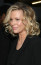 Kim Basinger - A színésznő szóbeli megállapodást kötött, hogy szerepel a Dobozba zárt szerelemben, de később visszatáncolt. A filmforgalmazó beperelte 4,7 millió dollárra, így kel kellett adni a várost, ami az övé volt, Braseltont. Kim Basinger - A színésznő szóbeli megállapodást kötött, hogy szerepel a Dobozba zárt szerelemben, de később visszatáncolt. A filmforgalmazó beperelte 4,7 millió dollárra, így kel kellett adni a várost, ami az övé volt, Braseltont.