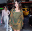 Selena Gomezt New York-ban kapták lencsevégre, kinézetén azonban mindenki meglepődött.
Selena Gomezt New York-ban kapták lencsevégre, kinézetén azonban mindenki meglepődött. 