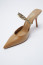 HIGH-HEEL SHOES WITH POINTED TOE AND CHAIN (Zara, 9 995 forint)
