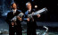 Men in Black – Sötét zsaruk

Jay (Will Smith) és Kay (Tommy Lee Jones) különleges ügynök nem a CIA-nak, és még csak nem is az FBI-nak dolgozik. Ők egy sokkal titkosabb szervezet ügynökei, akiknek az a feladata, hogy figyelemmel kísérjék a földönkívüliek aktivitását bolygónkon. Ügyfeleik, létformától függetlenül, galaxisszerte rettegik nevüket, s ebből akkor sem engednek, amikor szervezetük végzetes összeesküvést észlel. Egy veszélyes intergalaktikus terrorista a Földön akar megölni két galaktikus nagykövetet. A sötét zsaruk a csillagközi háború megelőzése érdekében azonnal akcióba lépnek.
