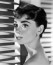 Audrey Hepburn a filmvásznon az ártatlanság, a szelídség és a reménytelen romantika megtestesítője volt, ám ez nem jelentette azt, hogy az ő életében ne lettek volna viharos kapcsolatok. Az egyik legnagyobb szerelme a nála 11 évvel idősebb William Holden volt, aki végül csúnyán összetörte a szívét.
Audrey Hepburn a filmvásznon az ártatlanság, a szelídség és a reménytelen romantika megtestesítője volt, ám ez nem jelentette azt, hogy az ő életében ne lettek volna viharos kapcsolatok. Az egyik legnagyobb szerelme a nála 11 évvel idősebb William Holden volt, aki végül csúnyán összetörte a szívét.